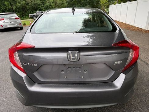 Used 2017 Honda Civic EX image 4