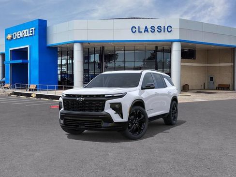 New 2027 Chevrolet Traverse RS w/ LPO, Floor Liner Package FWD image 8