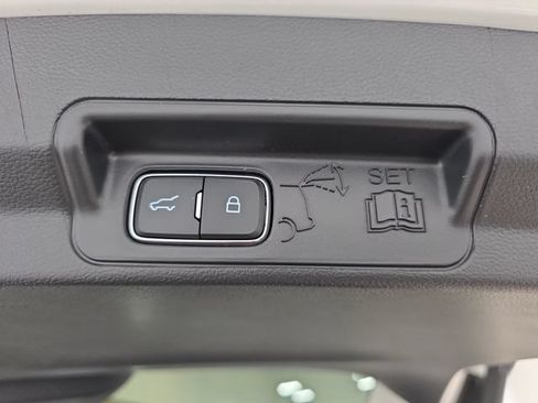 Used 2026 Ford Explorer Active AWD/4WD image 33