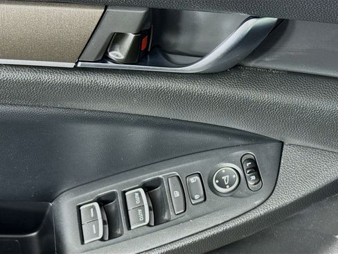 Used 2018 Honda Accord LX image 23