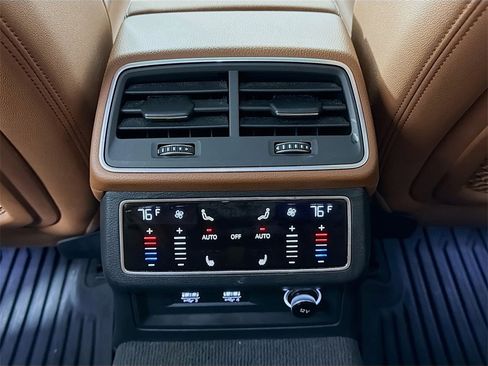 Used 2019 Audi A6 3.0T Premium Plus w/ Premium Plus Package image 27