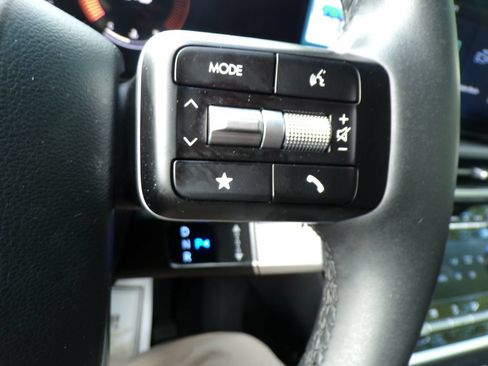 Certified 2025 Hyundai Santa Fe SEL AWD/4WD image 30