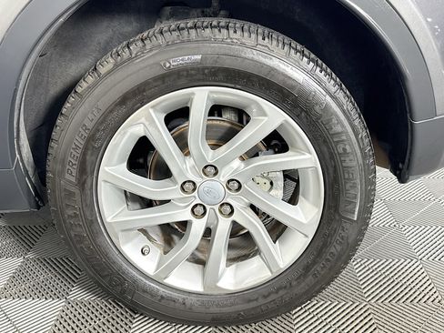 Used 2016 Land Rover Discovery Sport HSE AWD/4WD image 36