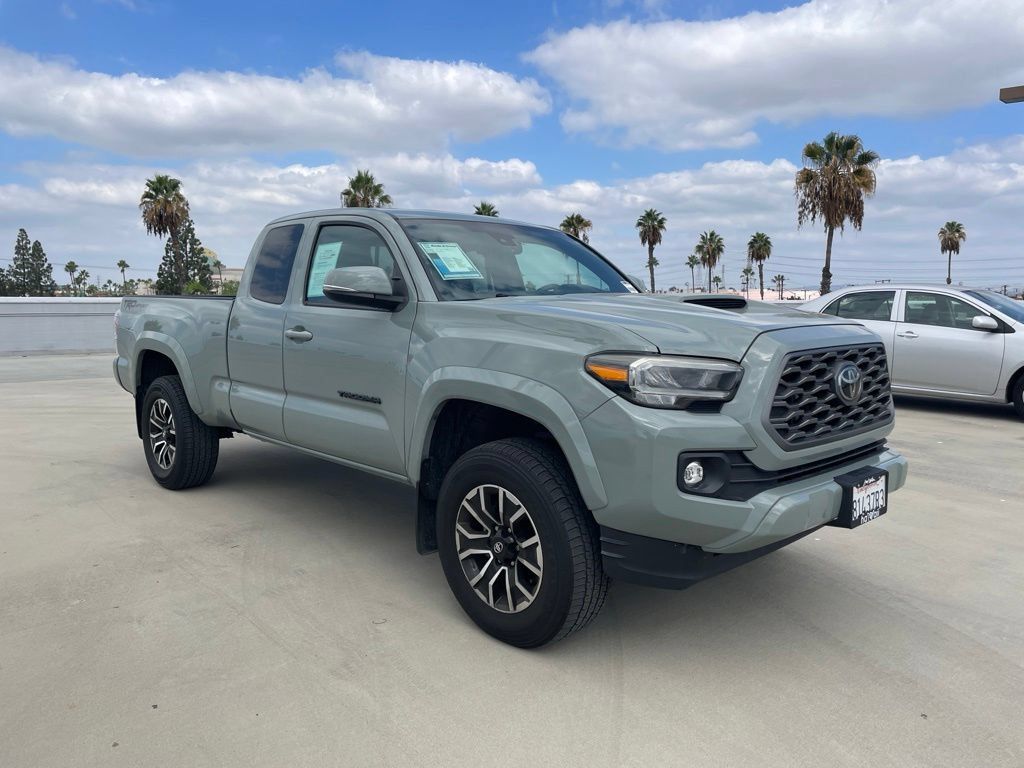 Used 2023 Toyota Tacoma TRD Sport RWD image 1