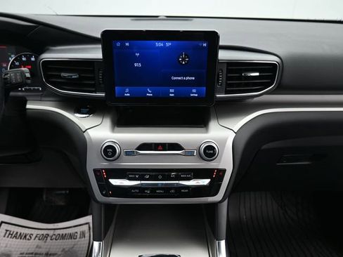 Used 2023 Ford Explorer XLT w/ Equipment Group 202A image 17