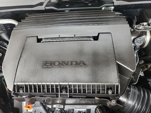 Used 2025 Honda Pilot Elite image 17