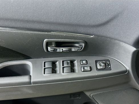Used 2025 Mitsubishi Outlander Sport ES image 15