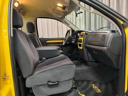 Used 2005 Dodge Ram 1500 Truck SLT w/ Rumblebee Group AWD/4WD image 9
