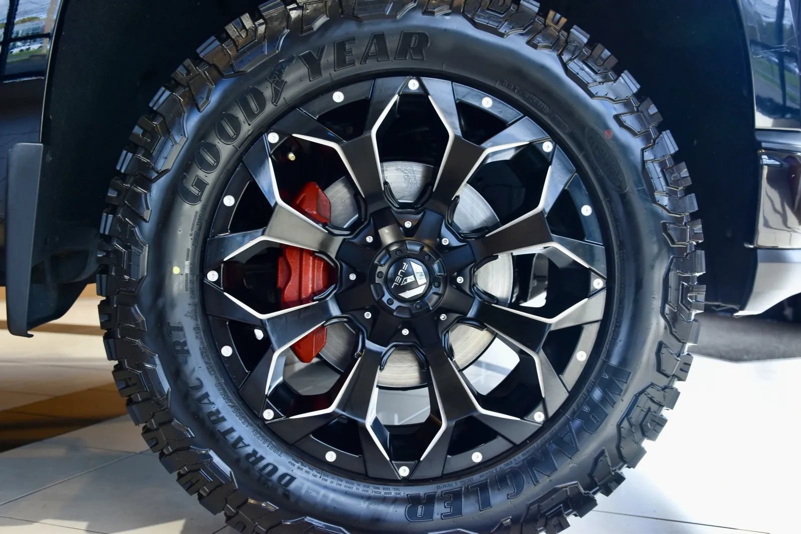 Used 2019 Chevrolet Silverado 1500 LT Trail Boss AWD/4WD image 11