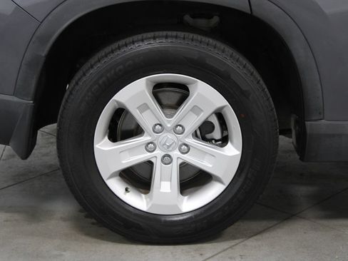 Used 2023 Honda Pilot LX image 13