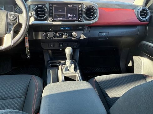 Used 2021 Toyota Tacoma SR5 image 13