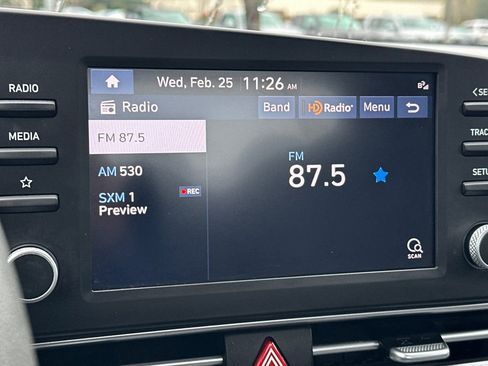 Used 2023 Hyundai Elantra SEL image 19