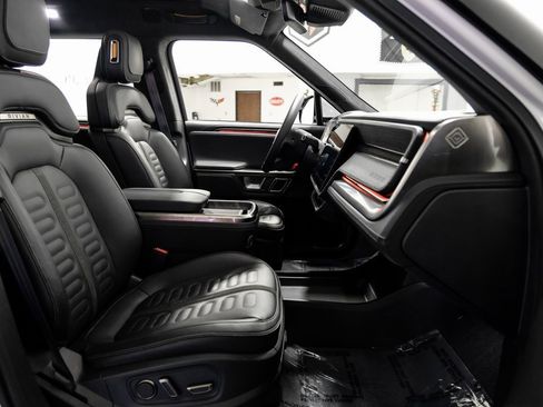 Used 2023 Rivian R1T Adventure image 39