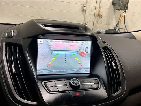 Used 2018 Ford Escape SEL w/ Canadian Touring Package image 14