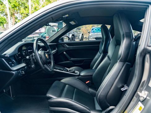 Used 2021 Porsche 911 Carrera S RWD image 24