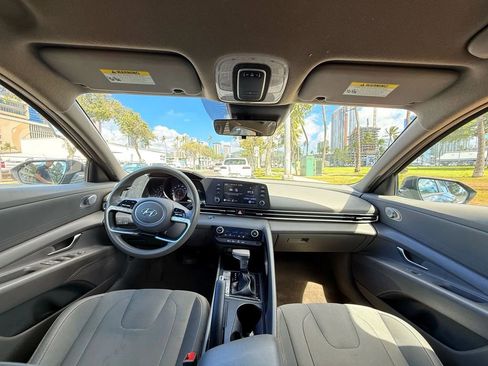 Used 2021 Hyundai Elantra SEL image 10