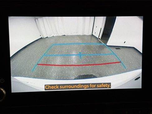 Certified 2023 Toyota Highlander XLE image 16