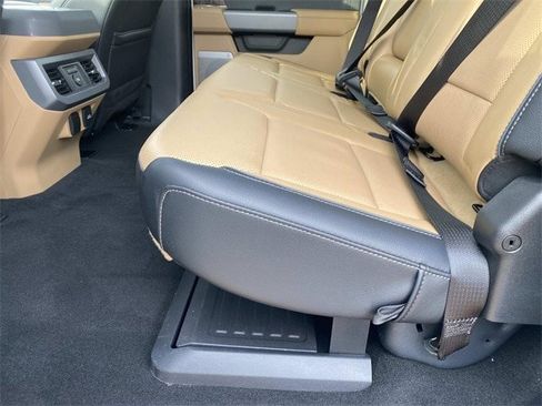 Used 2024 Ford F250 Lariat w/ Lariat Ultimate Package image 50
