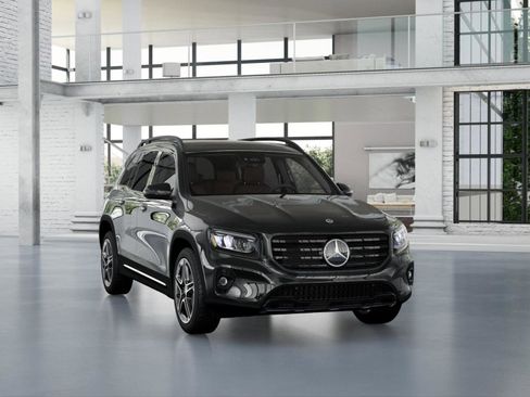 New 2026 Mercedes-Benz GLB 250 4MATIC image 9
