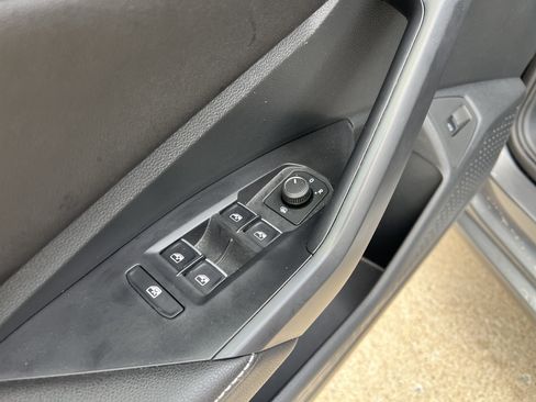 Certified 2025 Volkswagen Jetta S FWD image 14