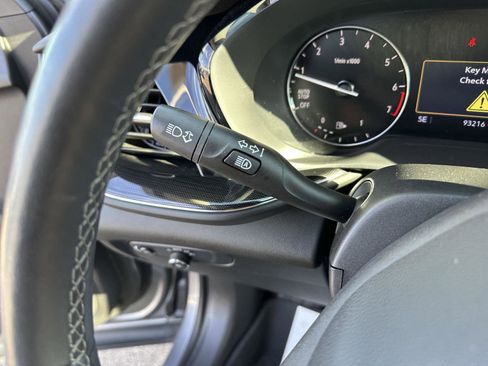 Used 2022 Buick Envision Preferred image 26