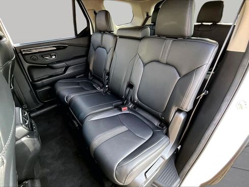 Certified 2025 Honda Pilot EX-L image 20