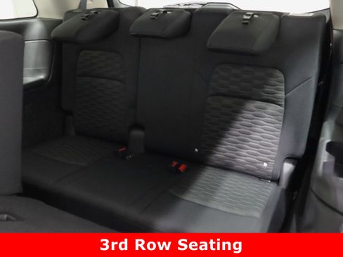 Used 2023 Nissan Pathfinder S image 31