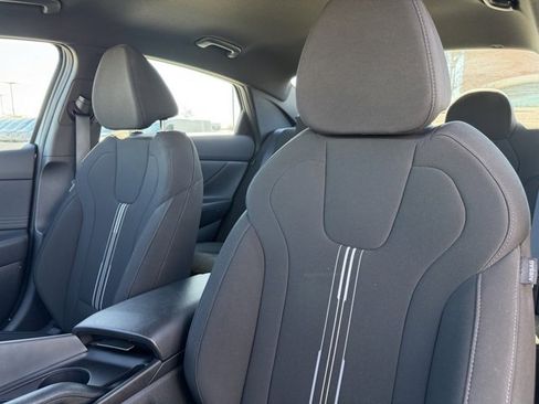 Used 2025 Hyundai Elantra Sport image 10