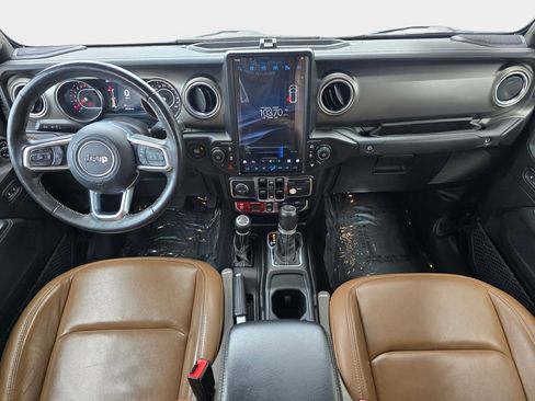 Used 2020 Jeep Gladiator Rubicon w/ Dual Top Group AWD/4WD image 12