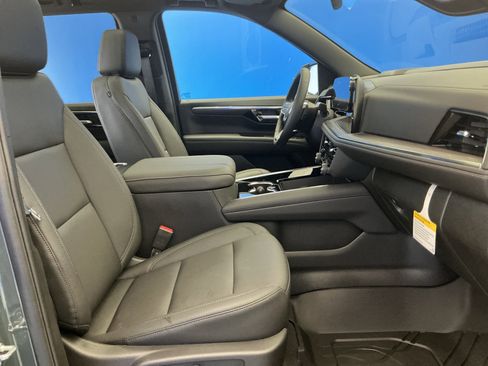 New 2026 Chevrolet Tahoe Z71 w/ Comfort Package AWD/4WD image 26