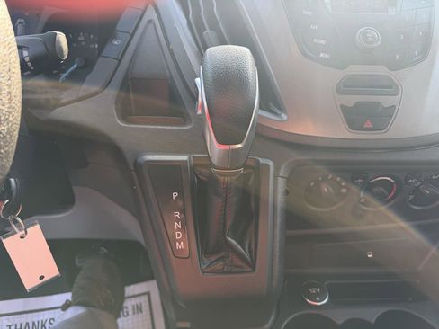 Used 2015 Ford Transit 350 XL image 32