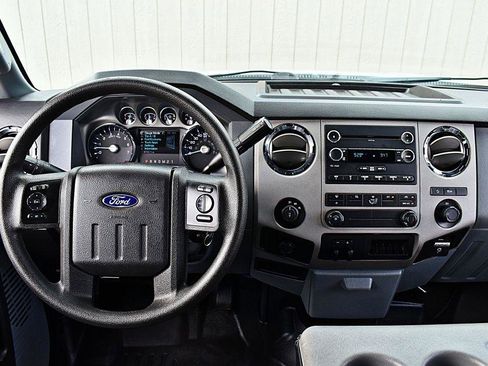 Used 2015 Ford F250 XLT w/ XLT Value Package AWD/4WD image 31