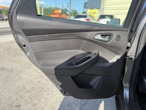 Used 2013 Ford Focus Titanium w/ Titanium Handling Pkg image 19