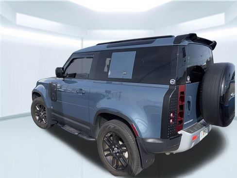 Used 2023 Land Rover Defender 90 S image 6