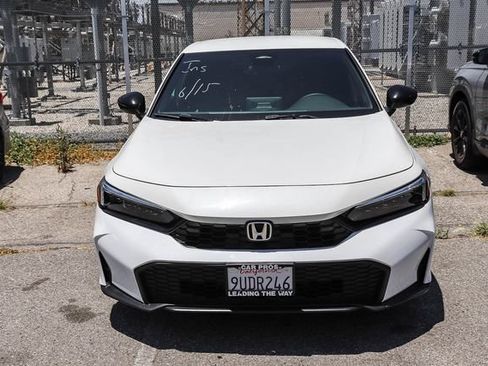 Used 2025 Honda Civic Sport image 4
