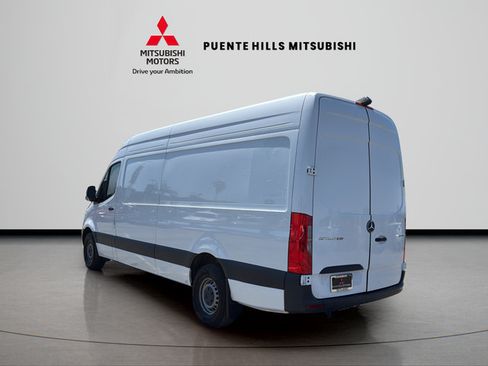 Used 2025 Mercedes-Benz Sprinter 2500 image 7