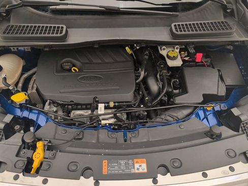 Used 2017 Ford Escape SE image 39