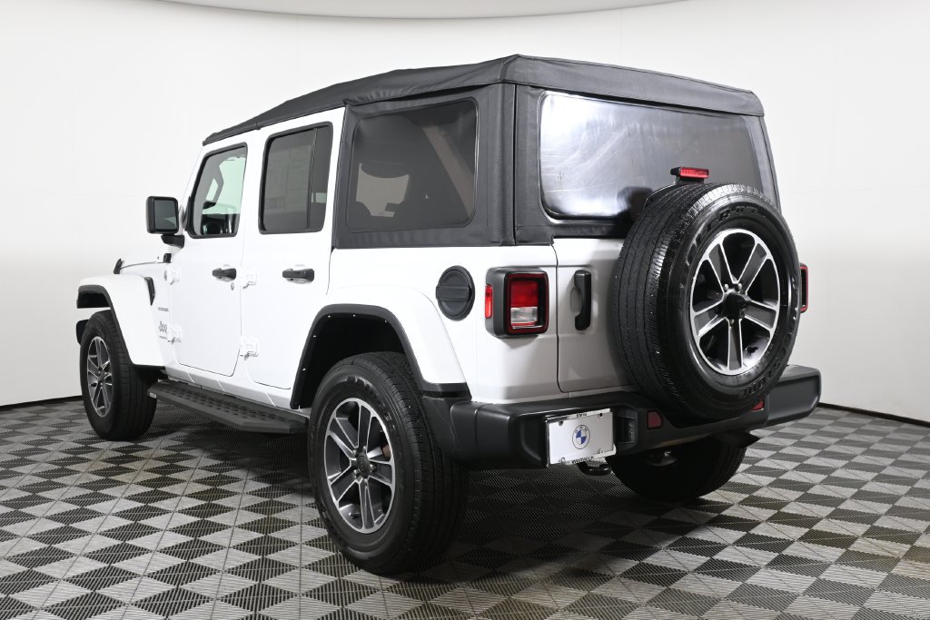 Used 2023 Jeep Wrangler Unlimited Sahara AWD/4WD image 5