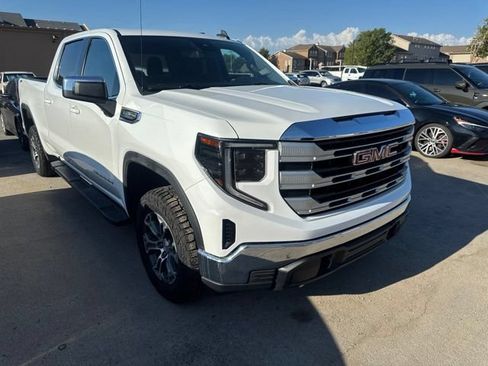 Used 2023 GMC Sierra 1500 SLE w/ X31 Off-Road Package AWD/4WD image 1
