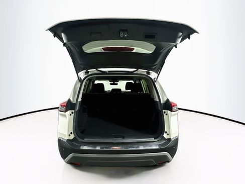 Used 2023 Nissan Rogue SV FWD image 28