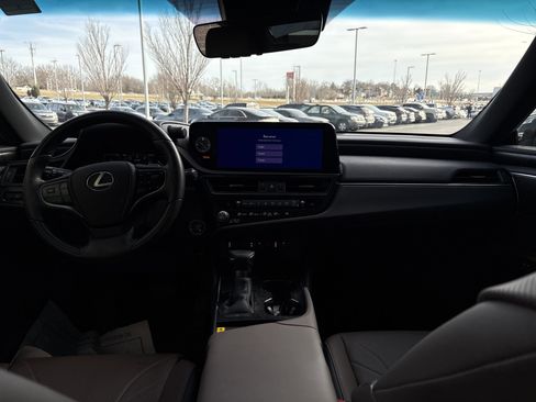 Certified 2024 Lexus ES 350 Ultra Luxury image 29