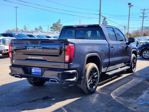 Used 2022 GMC Sierra 1500 Elevation w/ Elevation Premium Package AWD/4WD image 5