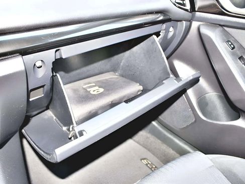 Used 2016 MAZDA MAZDA3 i Sport image 20