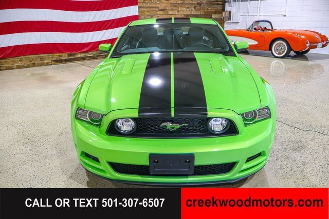 Used 2013 Ford Mustang GT Premium w/ Security Pkg RWD image 3