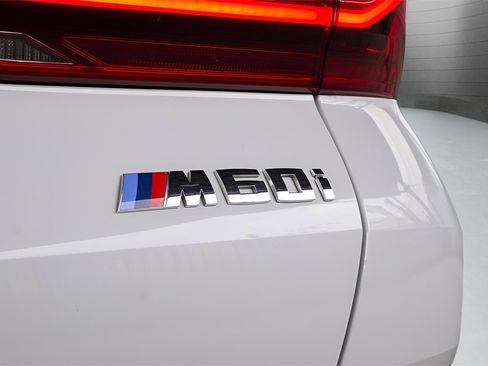 Used 2024 BMW X6 M60i image 17