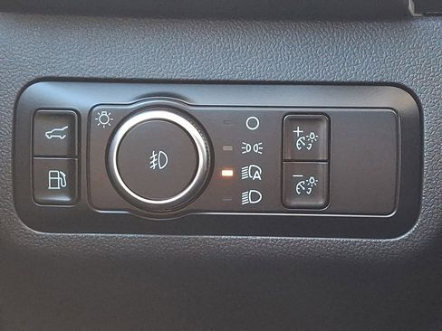 Used 2024 Ford Escape SE image 25