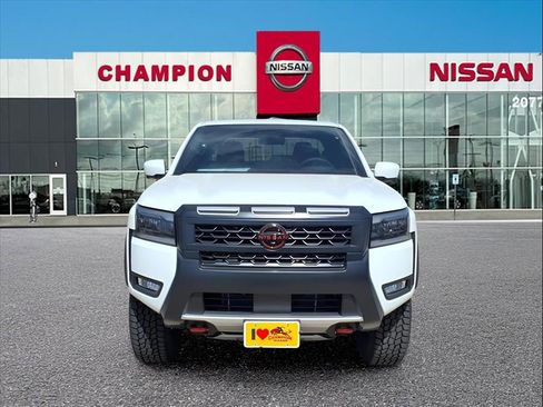 New 2026 Nissan Frontier PRO-4X w/ Pro-4x Convenience Package image 8