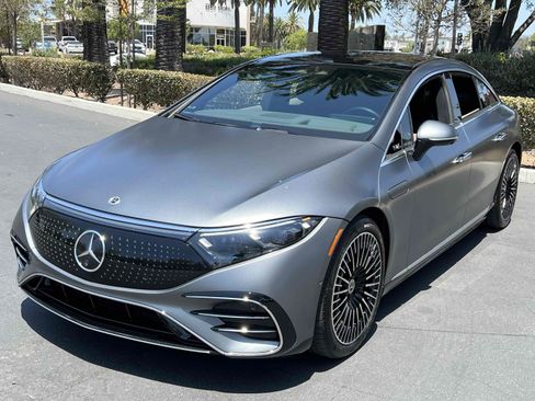 Used 2022 Mercedes-Benz EQS 450+ Sedan image 36