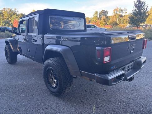 Used 2020 Jeep Gladiator Sport w/ Quick Order Package 24S image 4