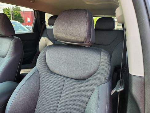 Used 2022 Hyundai Santa Fe SEL AWD/4WD image 11